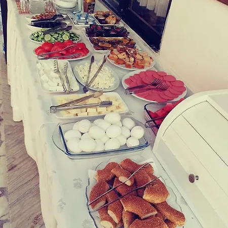 Evin Guest house 2*